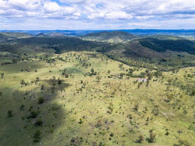 Cottage for sale in Coalstoun Lakes, Queensland