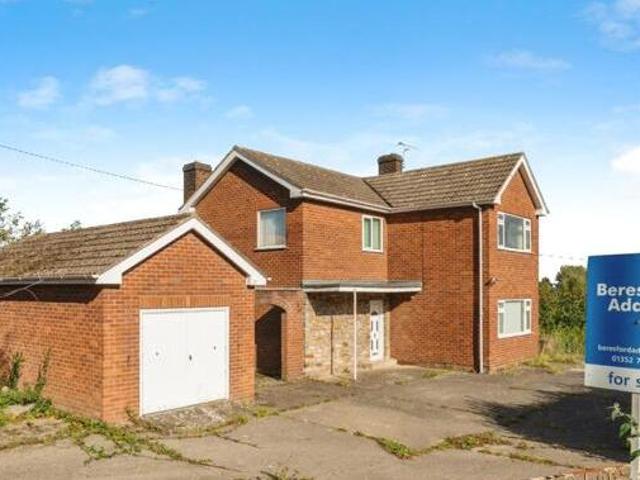 House for sale in Bagillt, Wales