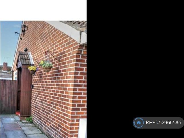 House for rent in Higher Irlam, Salford