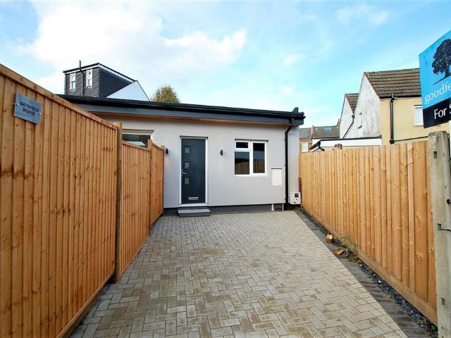 House for rent in London Borough of Sutton, Greater London