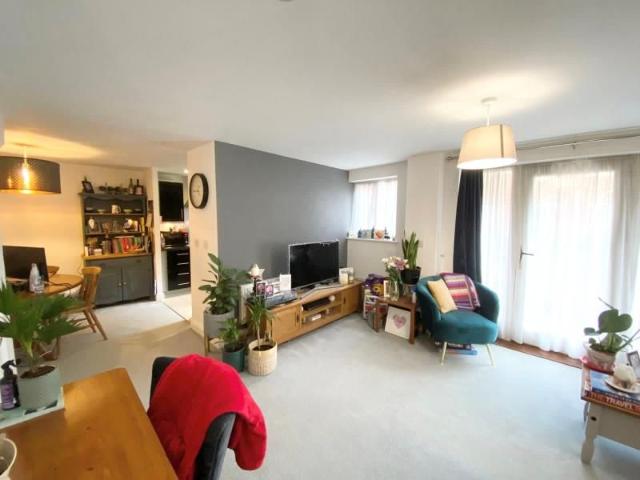 Apartment for rent in Woking, Surrey