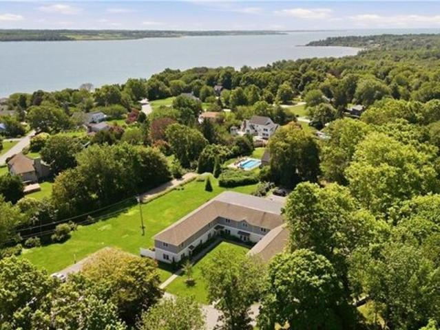 House for sale in Portsmouth, Rhode Island