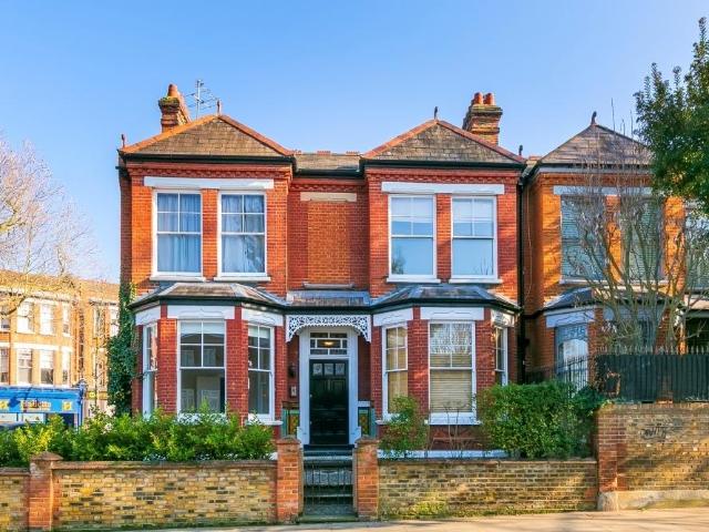 Apartment for rent in London Borough of Richmond upon Thames, Greater London