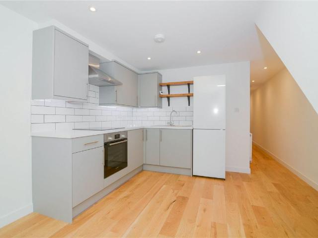 Apartment for rent in London Borough of Richmond upon Thames, Greater London