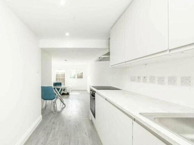 House for sale in Brentford End, Greater London