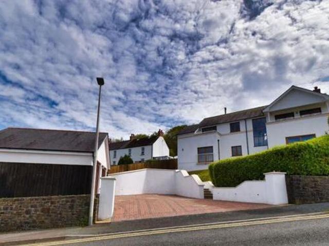 House for sale in Saundersfoot, Wales