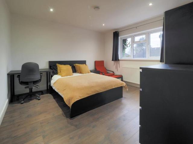 House for rent in London Borough of Harrow, Greater London