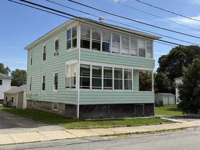 House for sale in Sanford, York County