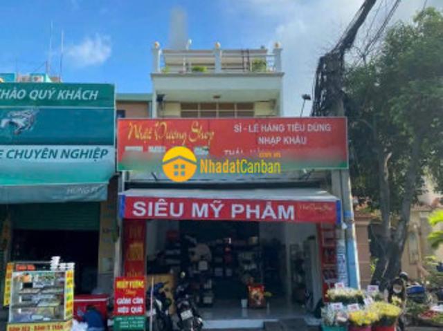 Nhà mặt phố bán