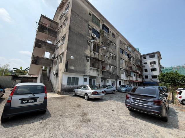 Property for sale in Malaka