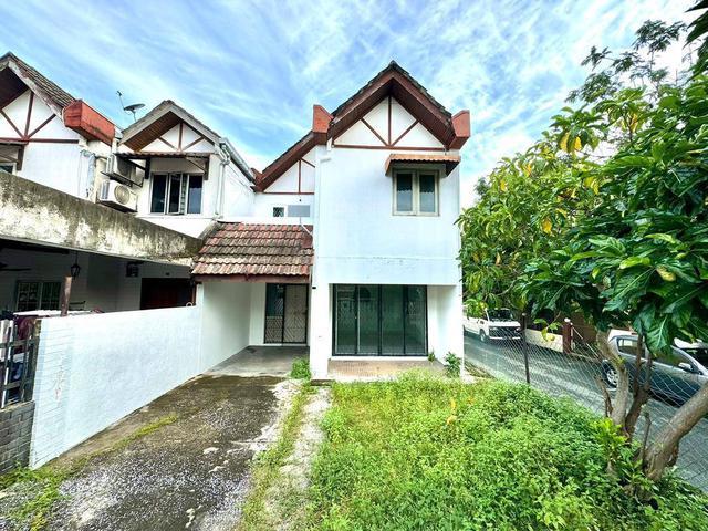 Terraced House for sale in Petaling, Damansara Damai