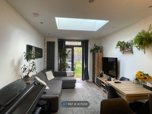 Apartment for rent in London Borough of Croydon, Greater London
