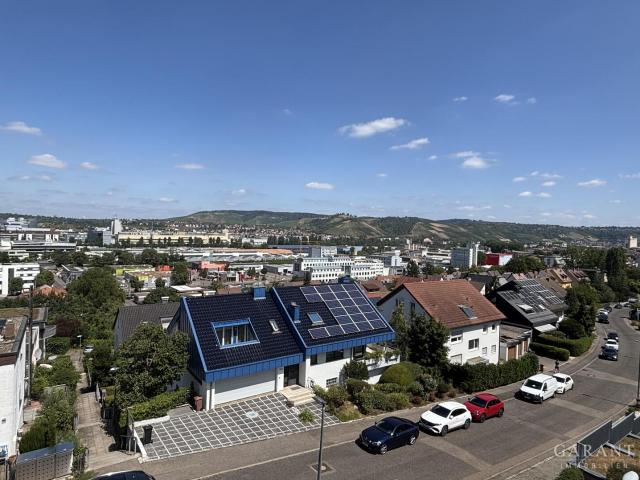 Dachgeschosswohnung kaufen in Untertürkheim, Stuttgart