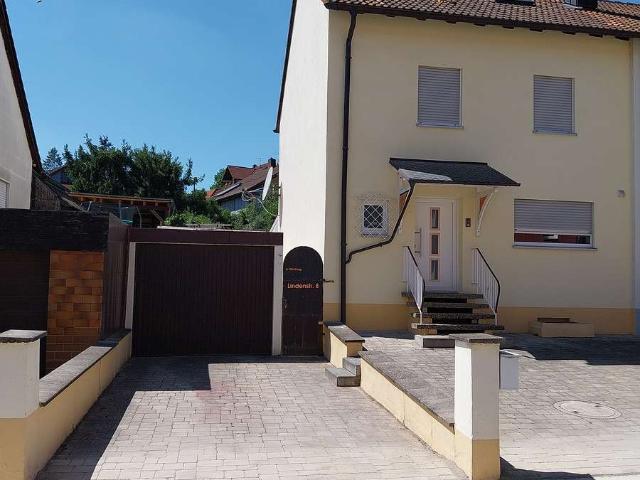 Haus kaufen in Neuhof a.d.Zenn, Landkreis Neustadt an der Aisch-Bad Windsheim