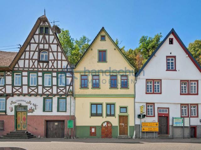 Villa kaufen in Niederheimbach, Rheinland-Pfalz