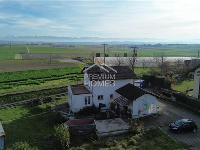 Einfamilienhaus kaufen in Brüttelen, Bern