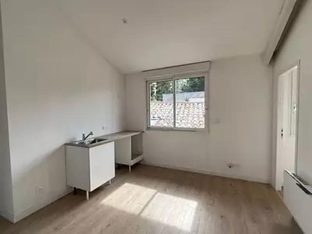 Appartement location à Notre-Dame-de-Sanilhac, Sanilhac