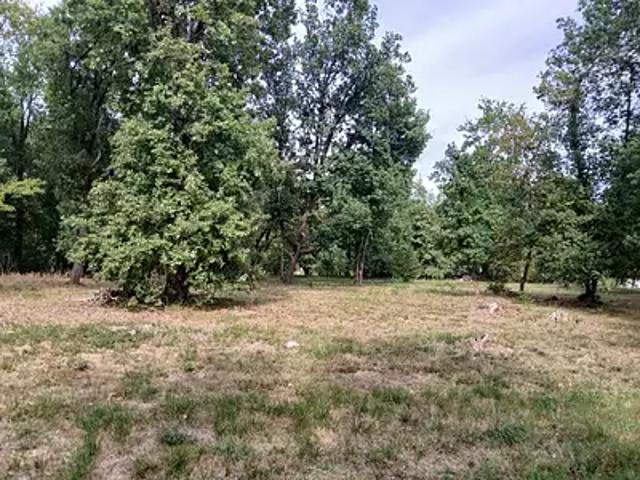 Terrain vente à Notre-Dame-de-Sanilhac, Sanilhac