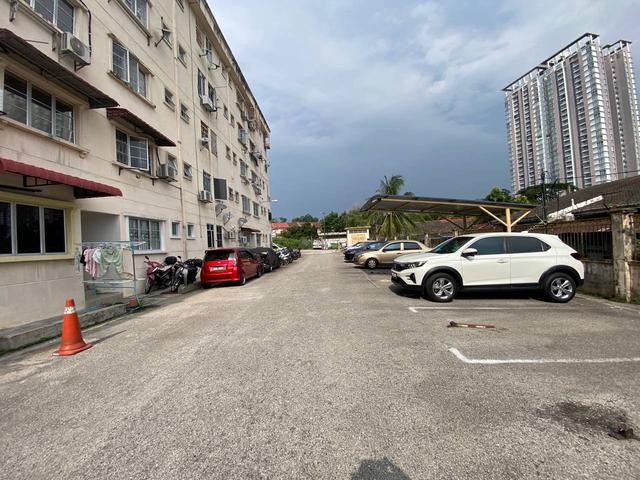 Apartment for sale in Kajang, Langat