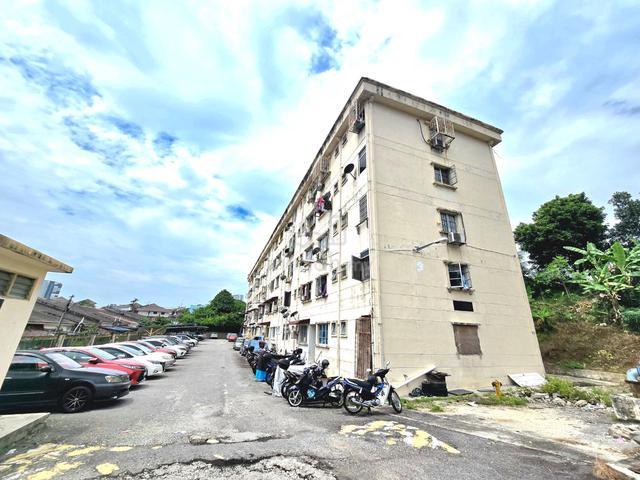 Apartment for sale in Kajang, Langat