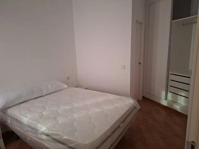 Apartamento en alquiler en Sanlúcar la Mayor, Sevilla