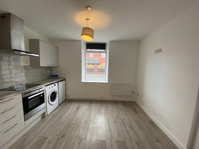 Apartment for rent in Plasnewydd, Falcon Lodge