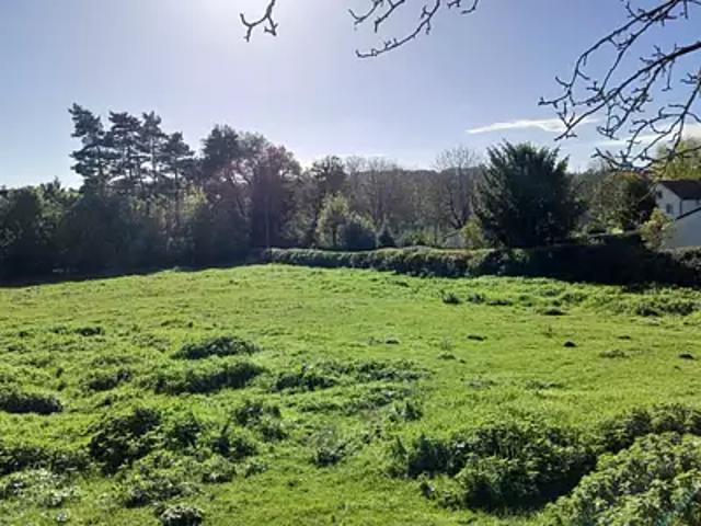 Terrain vente à Sansac-de-Marmiesse, Cantal