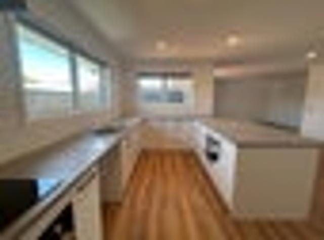 Townhouse for rent in Sanson