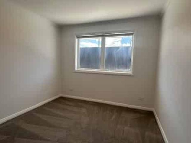 Townhouse for rent in Sanson