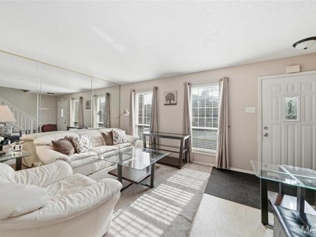 Condo for sale in Hazelwood, Missouri