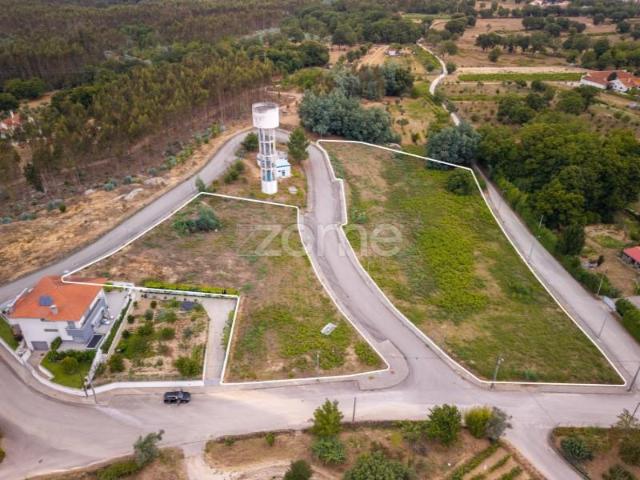 Terreno venda em Couto Do Mosteiro, Viseu