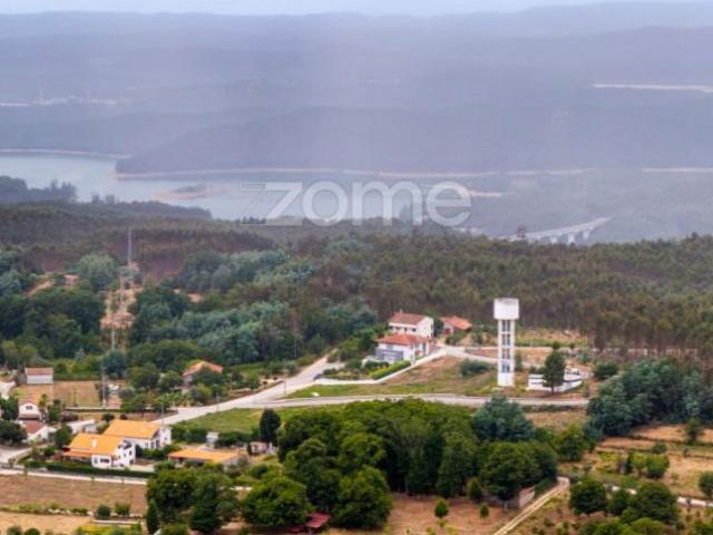 Terreno venda em Couto Do Mosteiro, Viseu