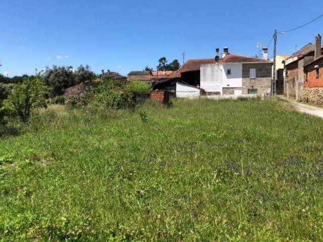 Terreno venda em Couto Do Mosteiro, Viseu