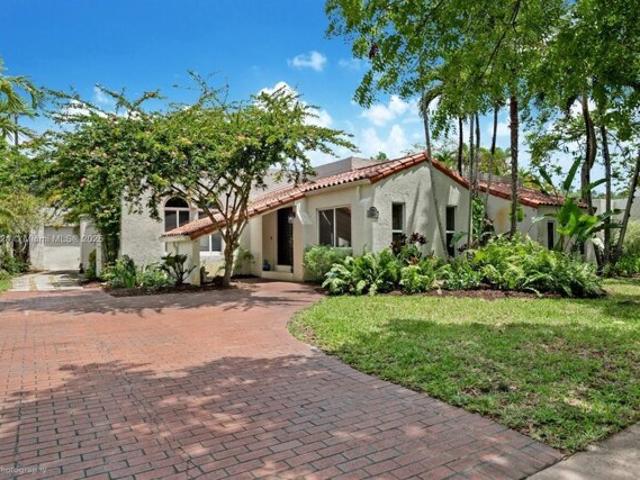 House for sale in Coral Gables