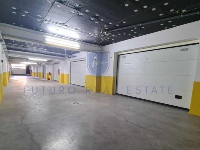 Garagem venda em Santa Cruz