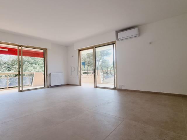 Appartement vente à Arrondissement de Draguignan, Saint-raphaël
