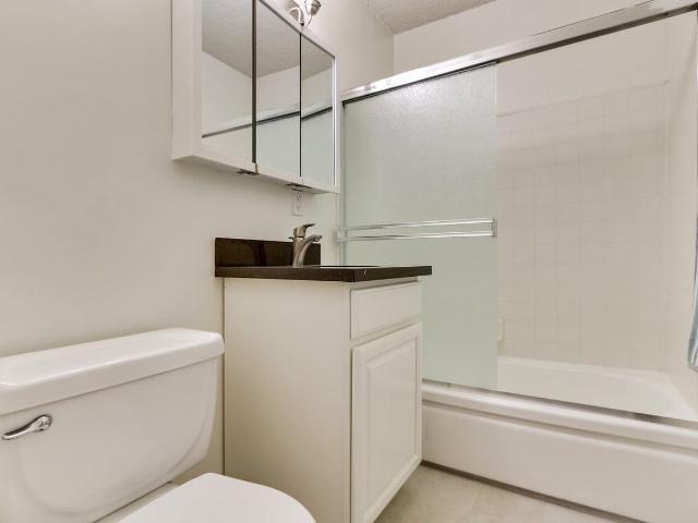 Apartment for rent in Santa Monica, California