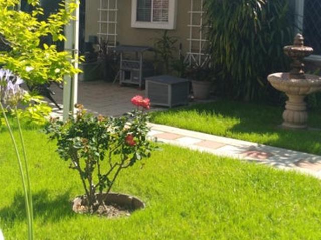 Room for rent in Canoga Park, California