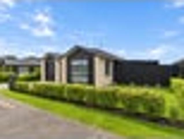 House for sale in Paerātā Rise, Franklin