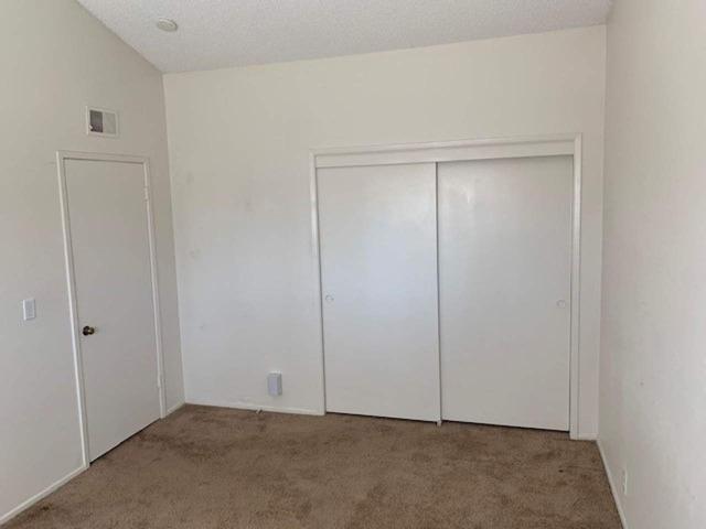 Apartment for rent in Costa Mesa, California