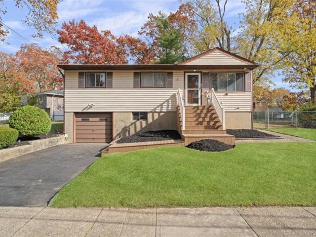 House for sale in Bohemia, New York