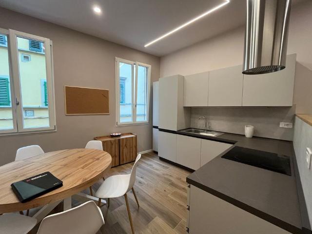 Appartamento in affitto a Centro storico, Milano