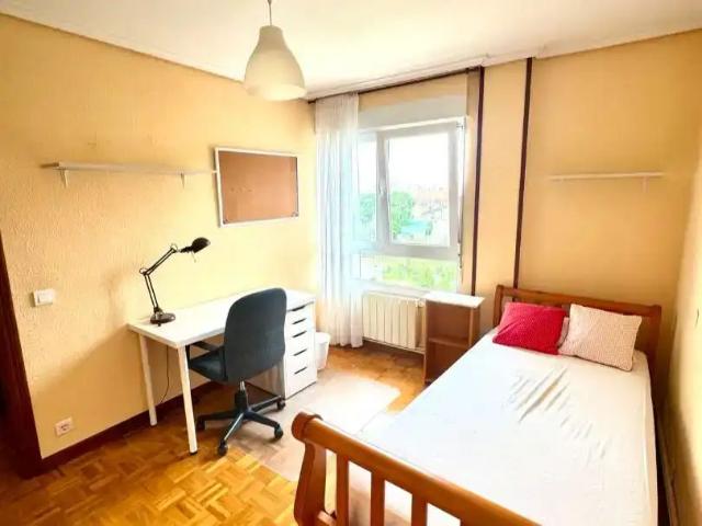 Apartamento en alquiler en Cajo, Santander