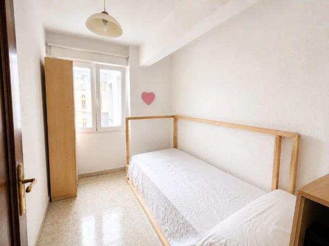 Apartamento en alquiler en Cuatro Caminos, Santander