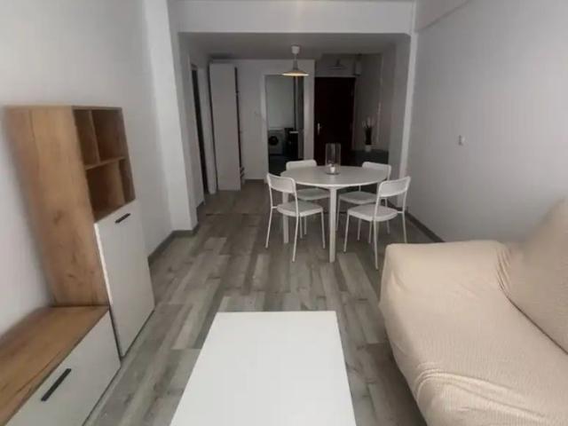 Apartamento en alquiler en Cuatro Caminos, Santander