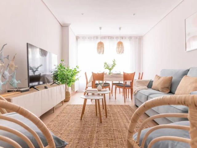 Apartamento en alquiler en Cuatro Caminos, Santander