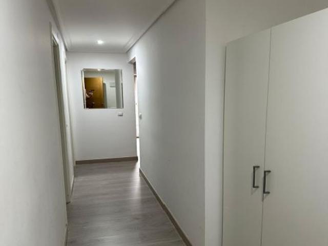 Piso en alquiler en Perines, Santander