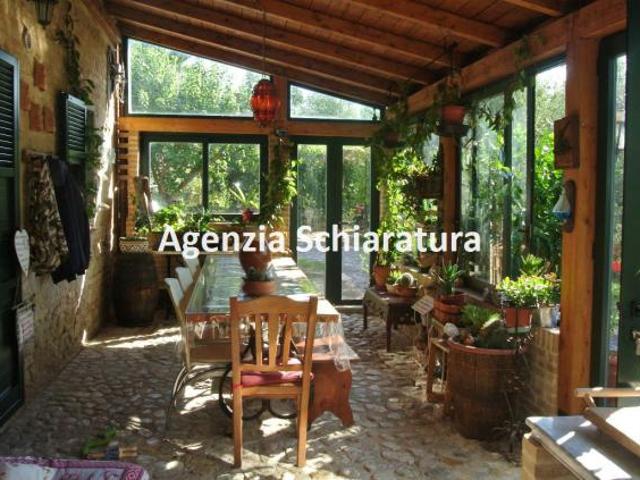 Villa Indipendente in vendita a Vallefoglia, Marche