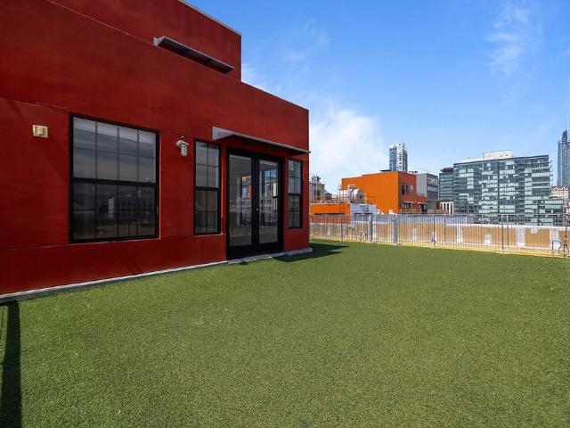 Apartment for rent in Canoga Park, California