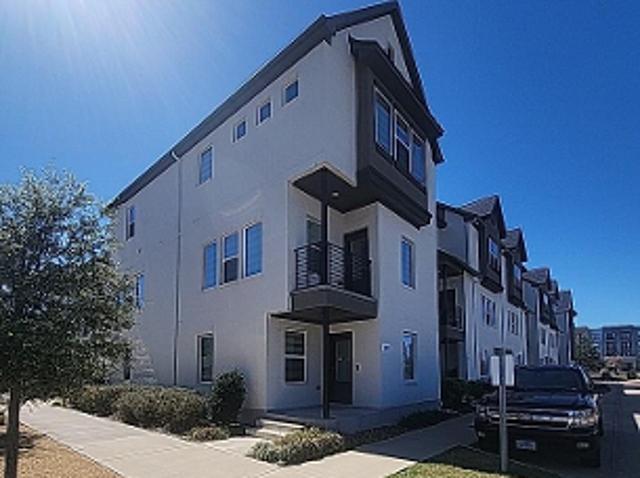 Townhouse for sale in Plano, Texas